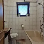Rinch Hill Appartement *